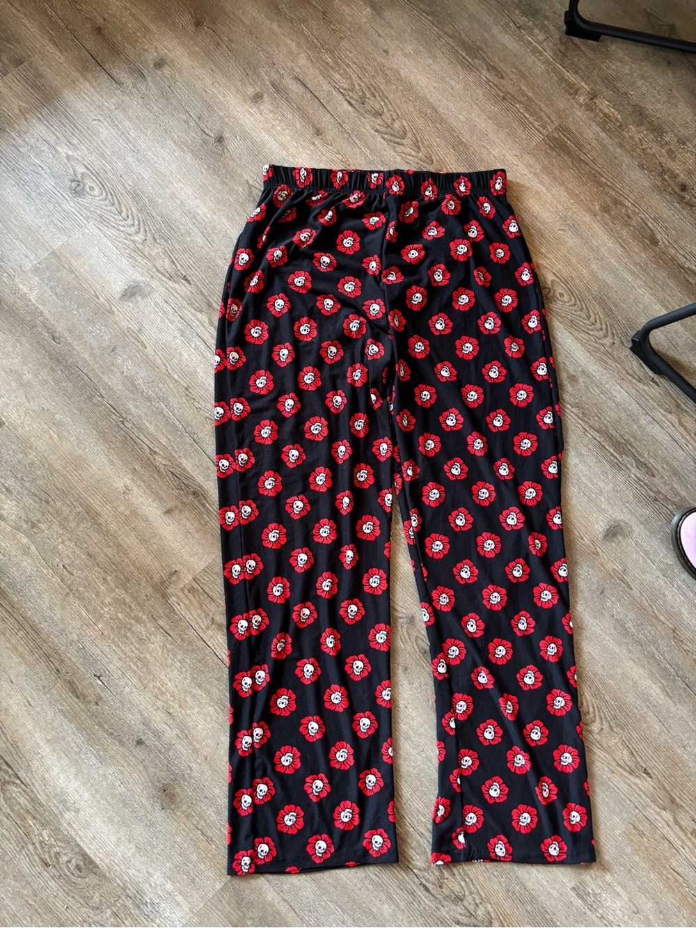 NWOT Women's Skeleton Flower Day of the dead Black Floral Wide-Leg Pants